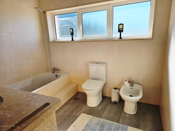 Image No.24-4 Bed Farmhouse for sale