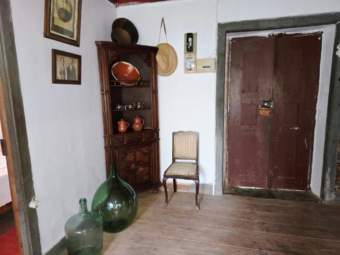 Image No.11-4 Bed Country House for sale