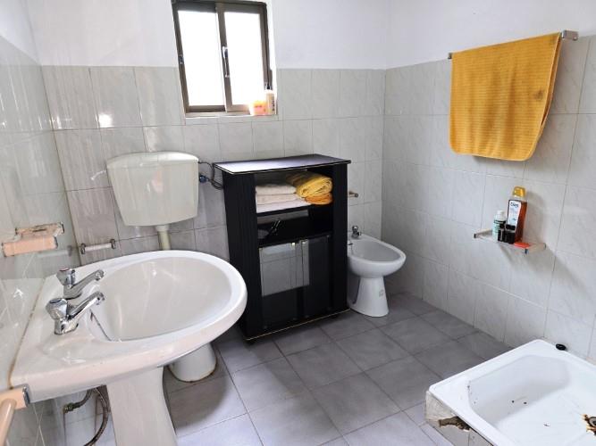 Image No.24-4 Bed Country House for sale