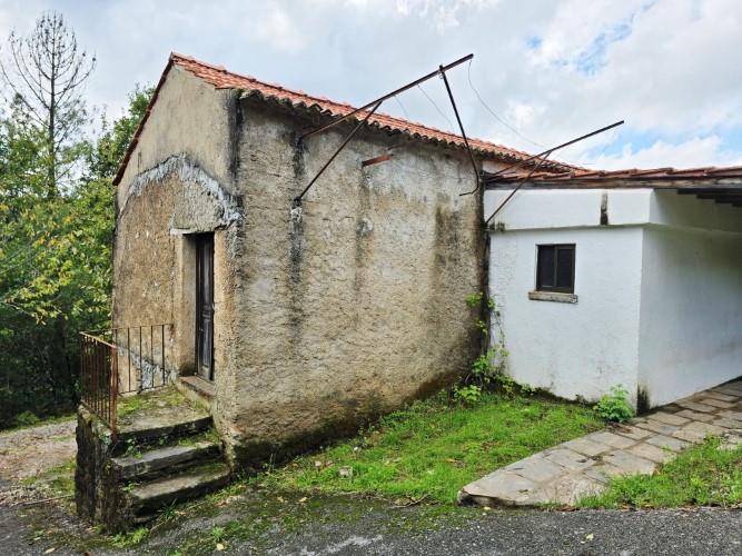 Image No.41-4 Bed Country House for sale