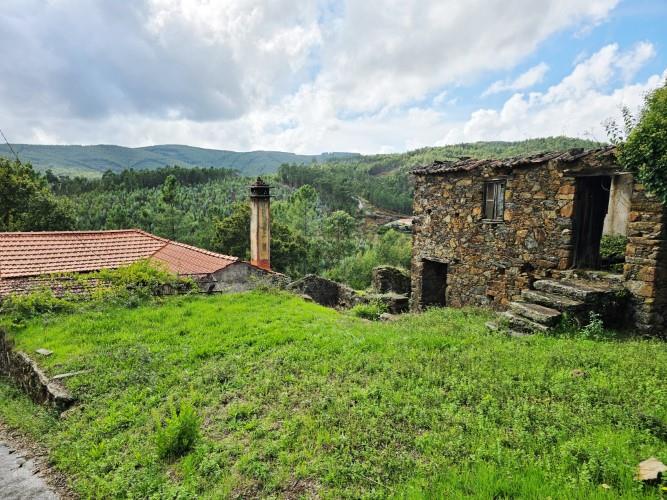 Image No.50-4 Bed Country House for sale