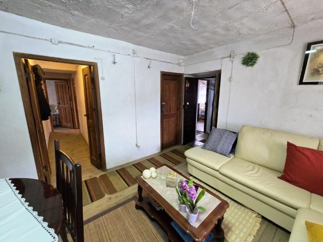 Image No.31-4 Bed Village House for sale