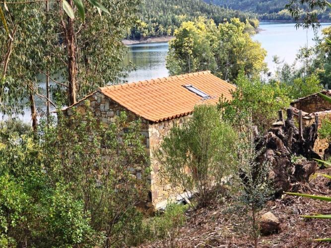 Image No.6-2 Bed Country House for sale