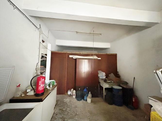 Image No.25-5 Bed House for sale