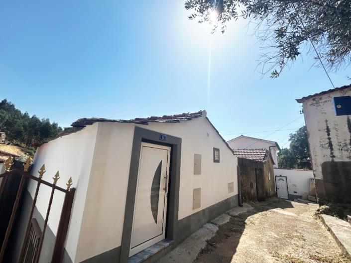 Image No.3-Maison de village de 1 chambre à vendre à Góis