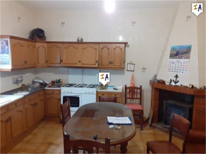 Image No.3-4 Bed House for sale