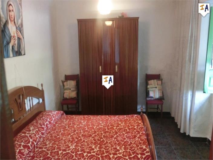 Image No.11-4 Bed Farmhouse for sale