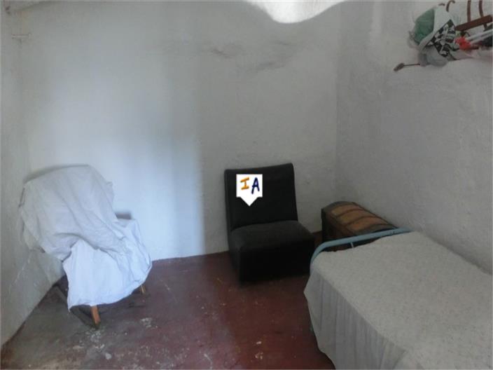 Image No.7-4 Bed House for sale