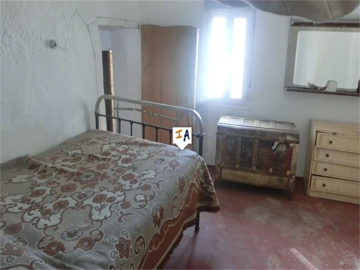 Image No.9-4 Bed House for sale