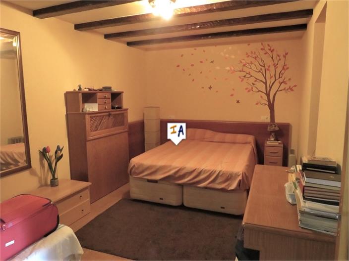 Image No.5-3 Bed House for sale