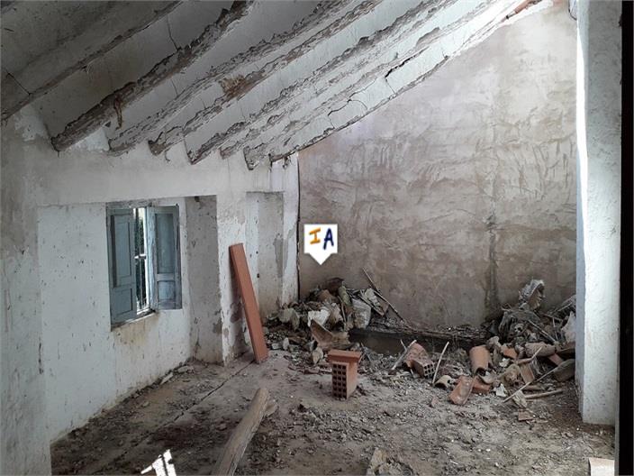 Image No.11-5 Bed Farmhouse for sale