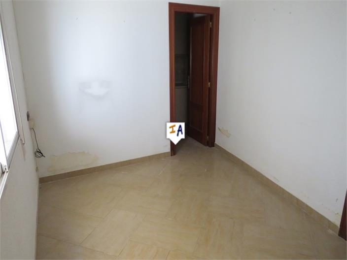 Image No.7-5 Bed House for sale