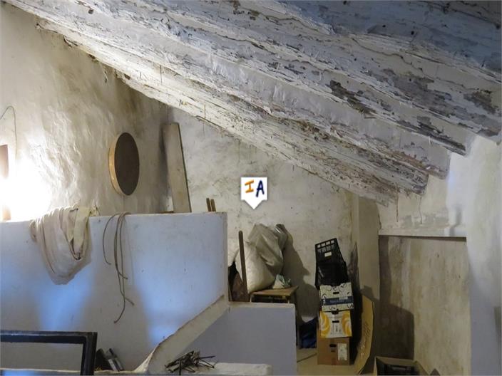 Image No.10-4 Bed Farmhouse for sale