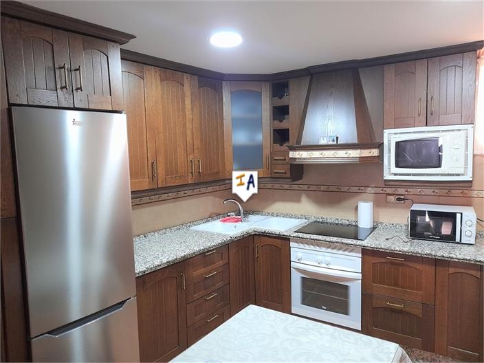 Image No.3-Maison de 5 chambres à vendre à Tozar