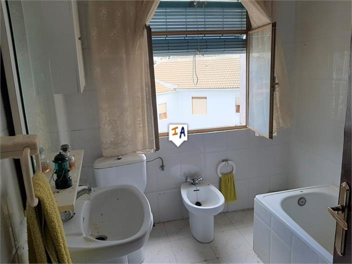 Image No.6-Maison de 4 chambres à vendre à Fuente-Tójar