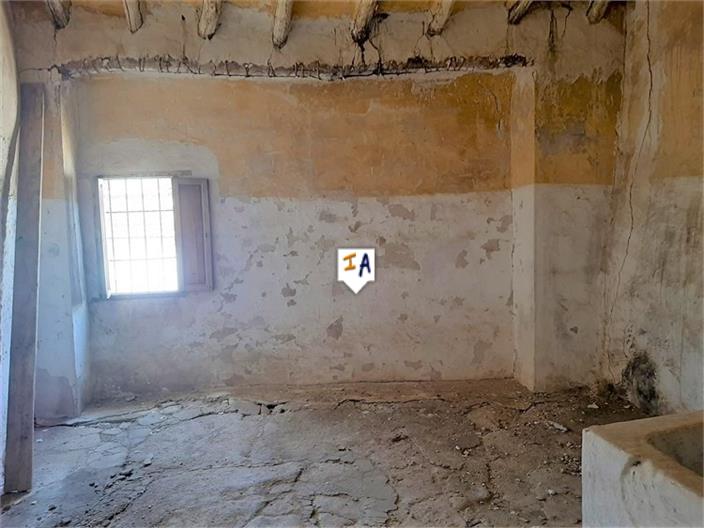 Image No.11-3 Bed House for sale