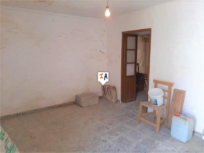 Image No.3-3 Bed House for sale