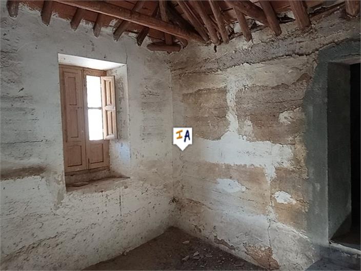 Image No.5-4 Bed House for sale