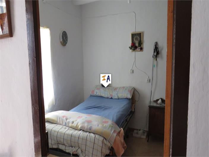 Image No.5-3 Bed House for sale