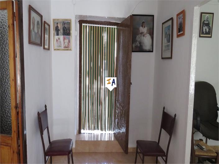 Image No.6-3 Bed House for sale