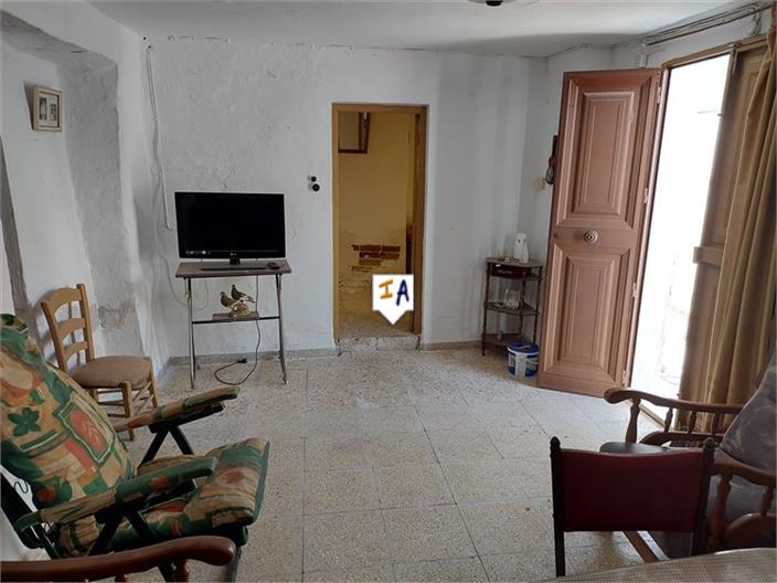 Image No.8-3 Bed House for sale