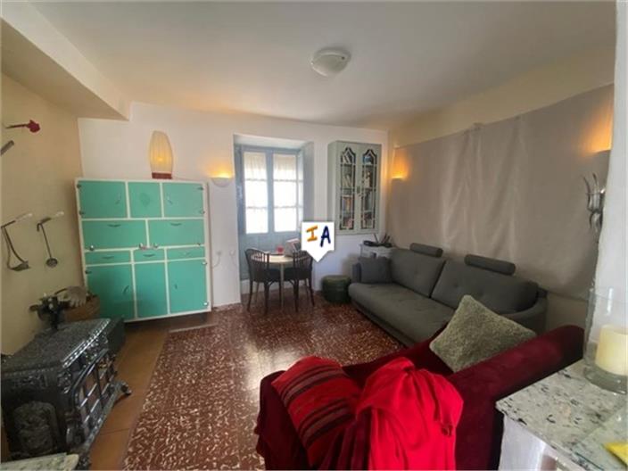 Image No.11-3 Bed House for sale