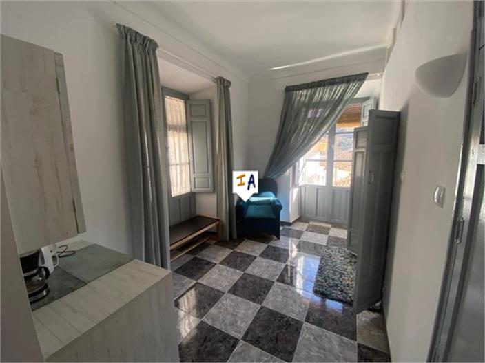 Image No.9-3 Bed House for sale