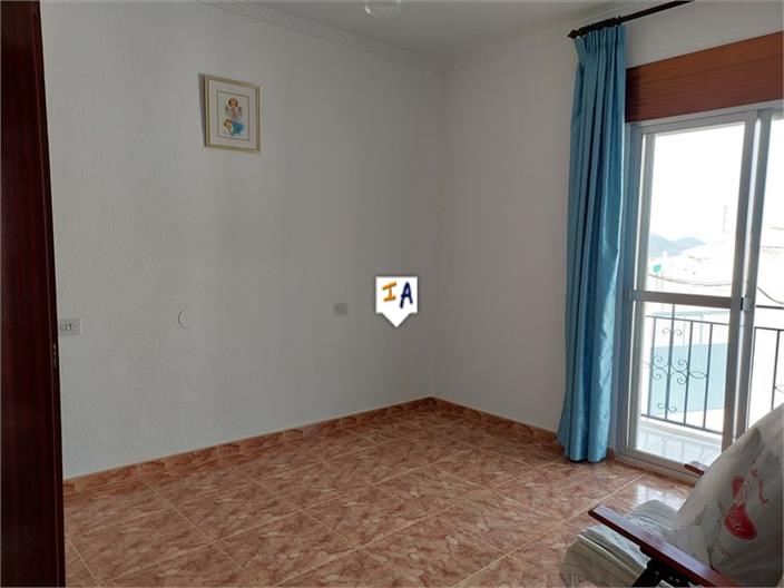 Image No.11-5 Bed House for sale