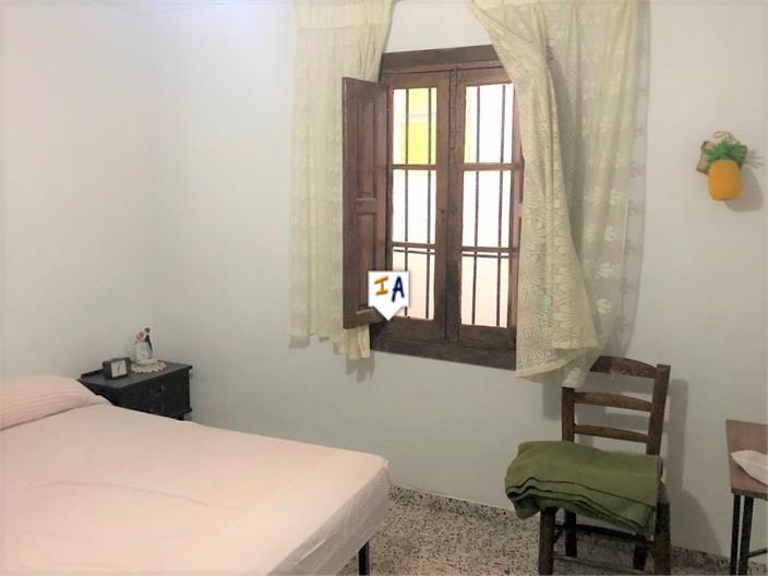 Image No.7-14 Bed Commercial for sale