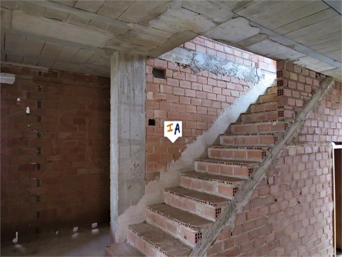 Image No.5-4 Bed House for sale