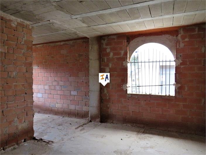 Image No.7-4 Bed House for sale