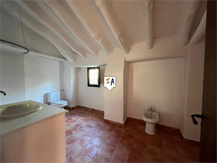 Image No.11-4 Bed Farmhouse for sale