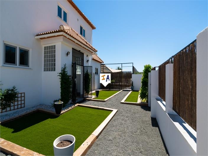 Image No.8-6 Bed Villa for sale