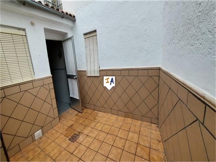 Image No.7-5 Bed House for sale
