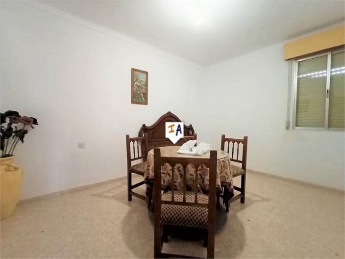 Image No.9-5 Bed House for sale