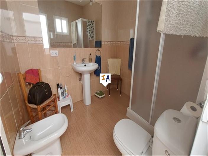 Image No.6-Maison de 4 chambres à vendre à Castillo de Locubín