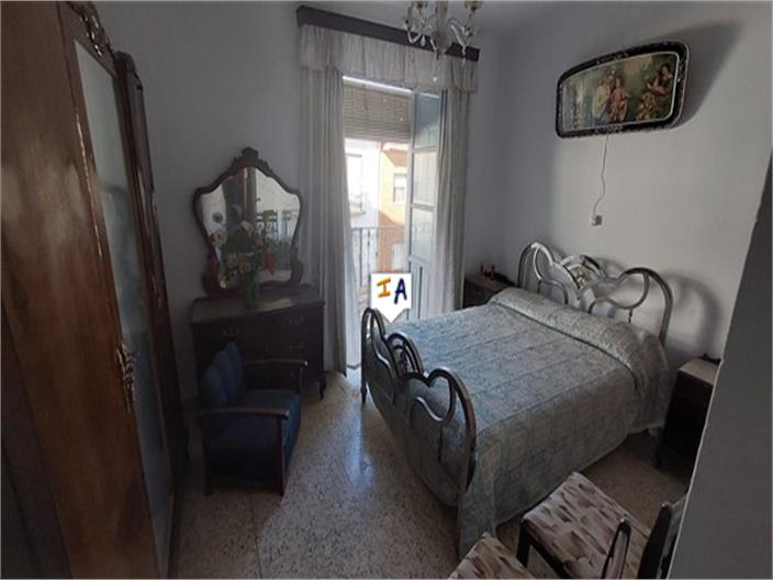 Image No.7-5 Bed House for sale