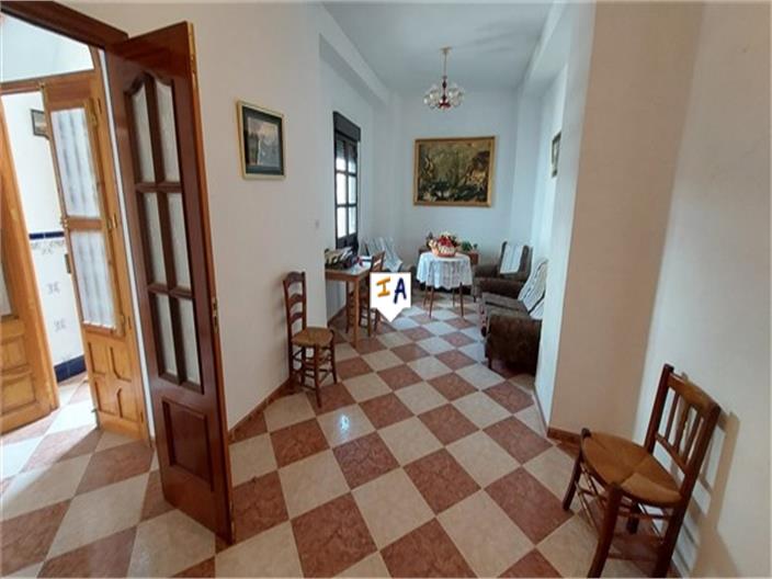 Image No.7-6 Bed House for sale