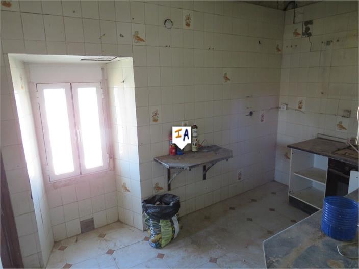 Image No.9-3 Bed House for sale