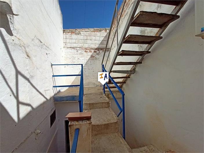 Image No.10-2 Bed House for sale