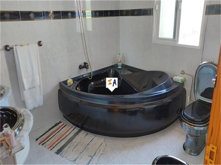 Image No.11-Villa de 4 chambres à vendre à Loja