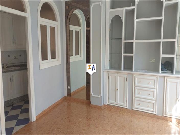 Image No.7-3 Bed House for sale