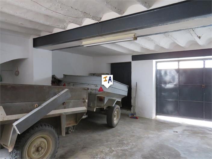 Image No.8-4 Bed House for sale