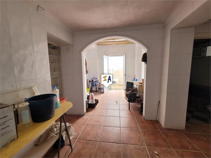 Image No.8-3 Bed House for sale