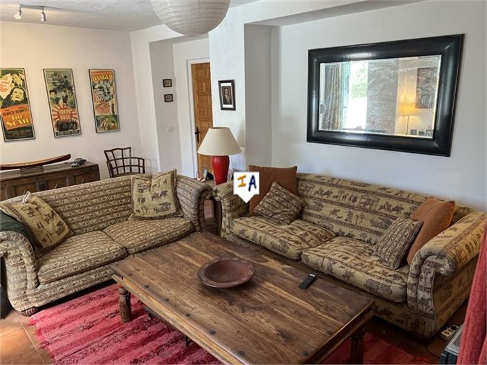 Image No.7-5 Bed Farmhouse for sale