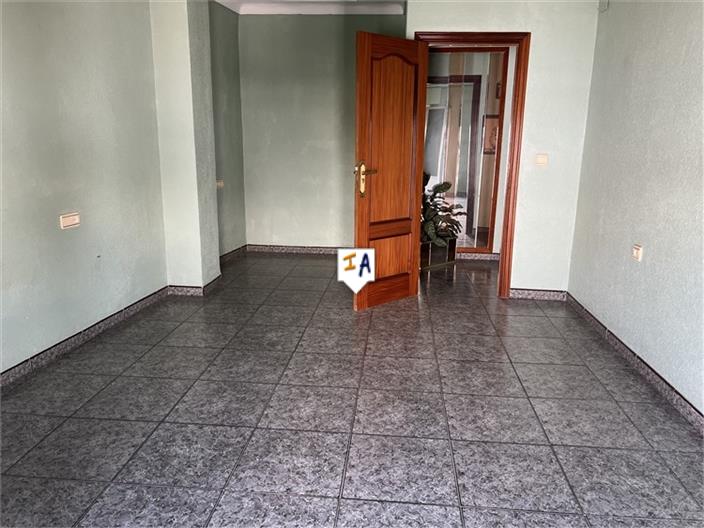 Image No.10-2 Bed Property for sale