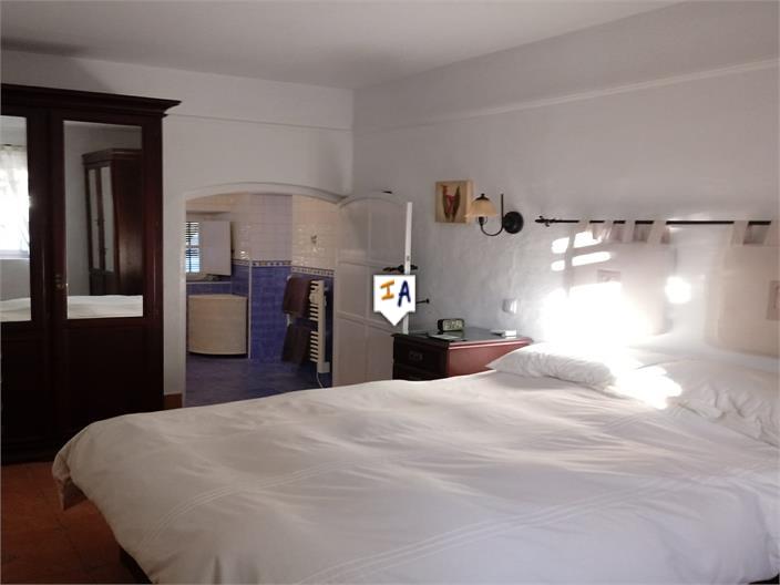 Image No.8-4 Bed Villa for sale