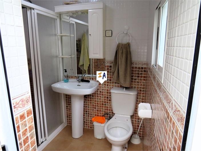 Image No.7-4 Bed House for sale