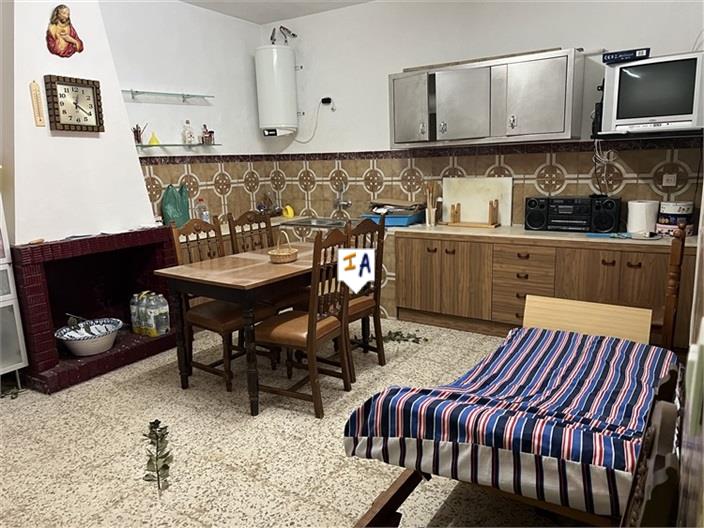 Image No.10-3 Bed House for sale