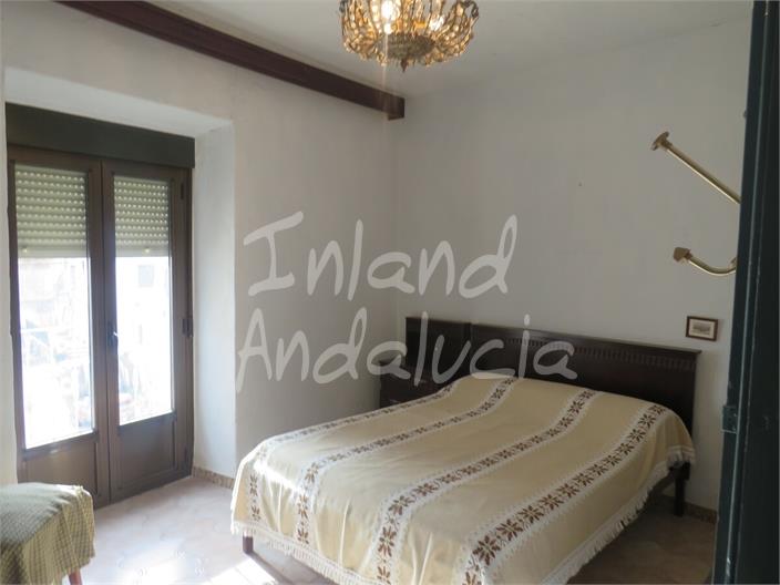 Image No.9-Maison de 9 chambres à vendre à Orcera